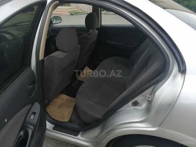 Nissan Sunny-12