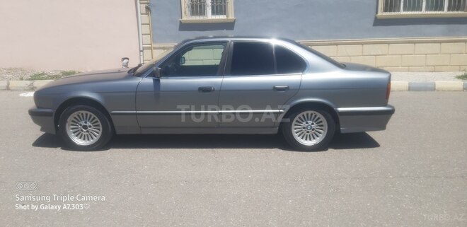 BMW 525-2