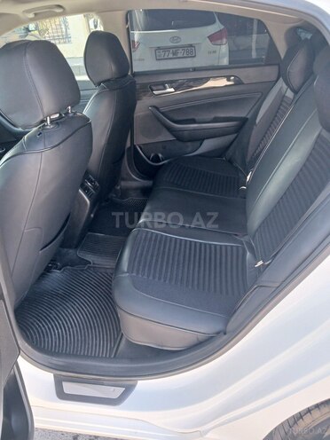 Hyundai Sonata-5