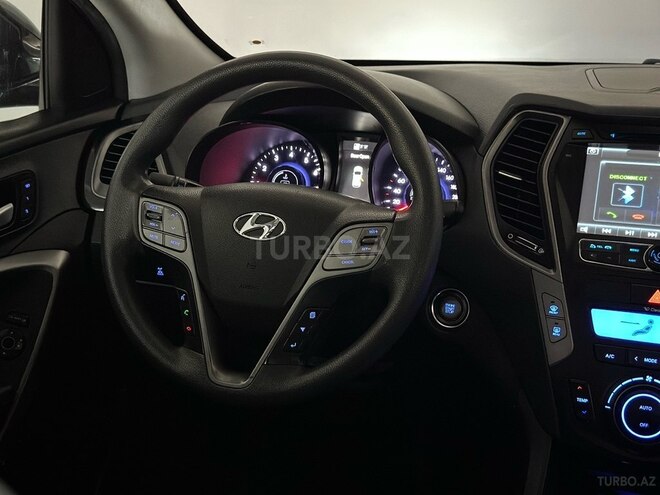 Hyundai Santa Fe-11