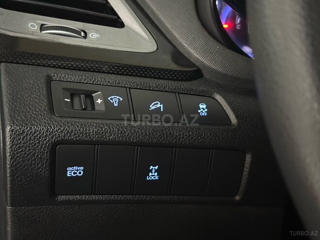 Hyundai Santa Fe-31