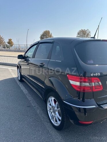 Mercedes B 170-9