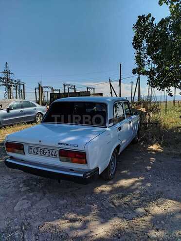 LADA (VAZ) 2107-2
