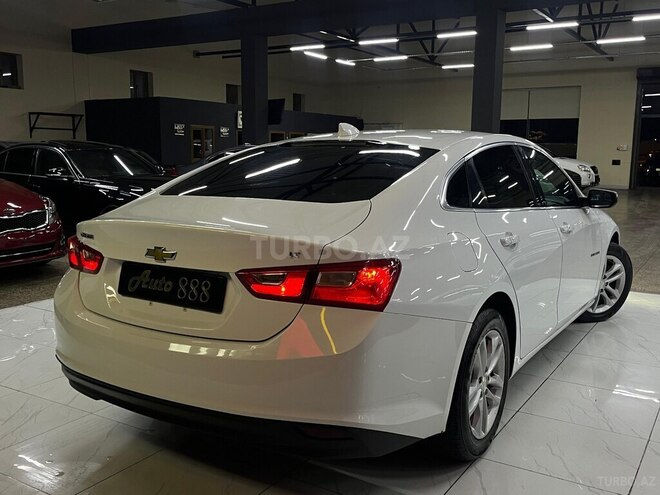 Chevrolet Malibu-5