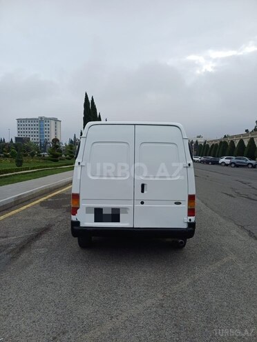 Ford Transit-2