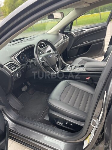 Ford Fusion (North America)-17