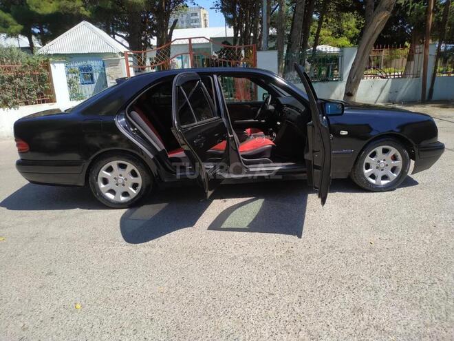 Mercedes E 200-7