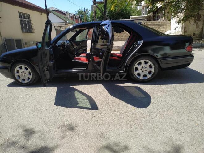 Mercedes E 200-9