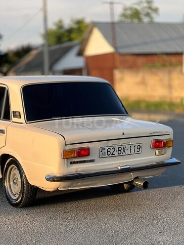 LADA (VAZ) 21011-4