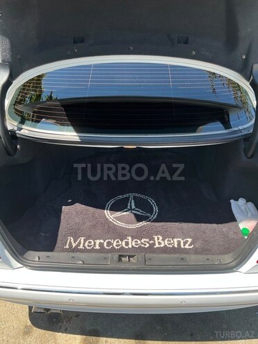 Mercedes E 320-10