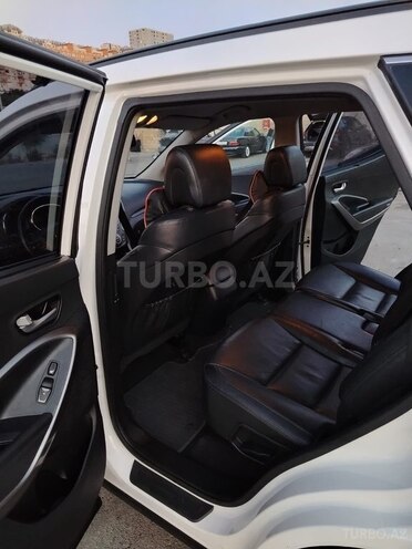 Hyundai Santa Fe-6