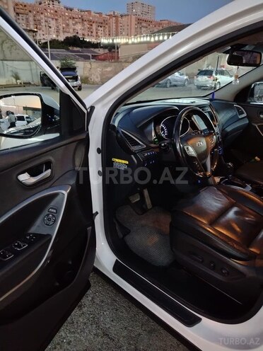 Hyundai Santa Fe-14