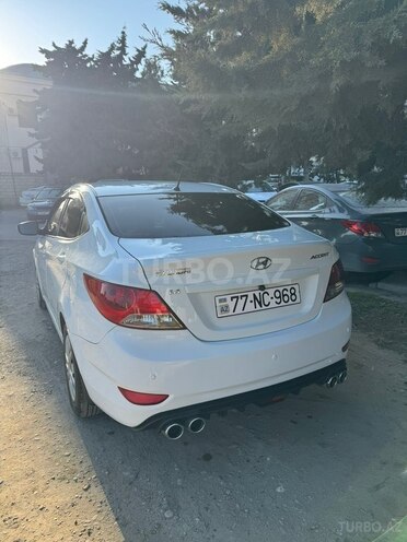 Hyundai Accent-8