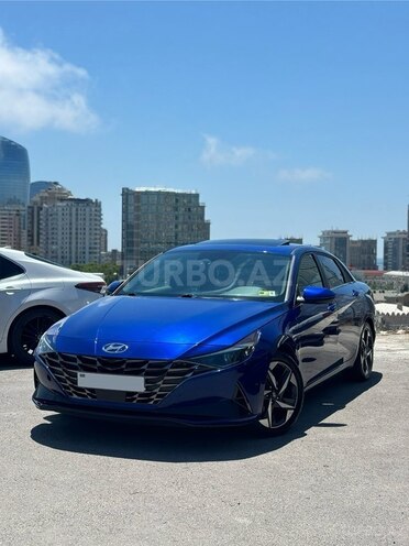 Hyundai Elantra-4