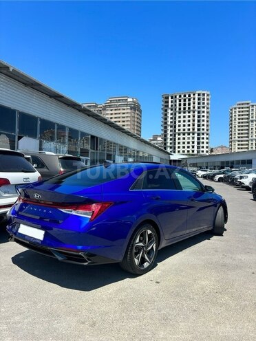 Hyundai Elantra-9