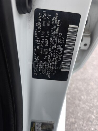 Hyundai Accent-2