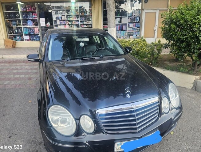 Mercedes E 350-1