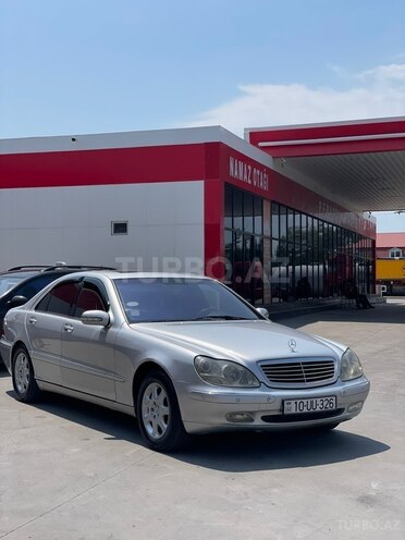 Mercedes S 320-1