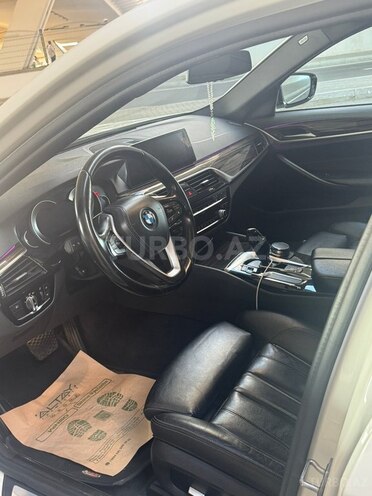 BMW 530-16