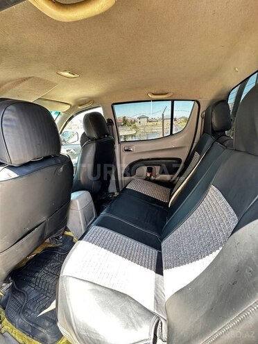 Mitsubishi L200-15