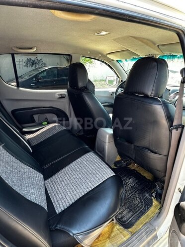 Mitsubishi L200-14