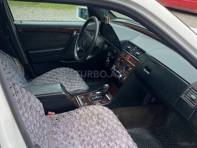Mercedes C 180-6