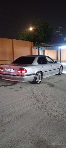 BMW 728-7