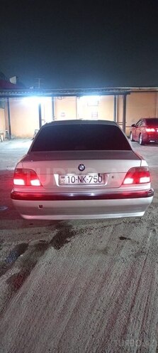 BMW 728-6