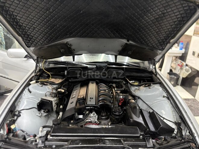 BMW 728-14