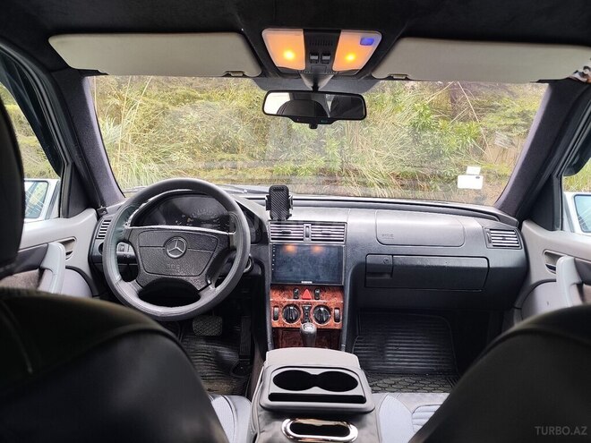 Mercedes C 180-6