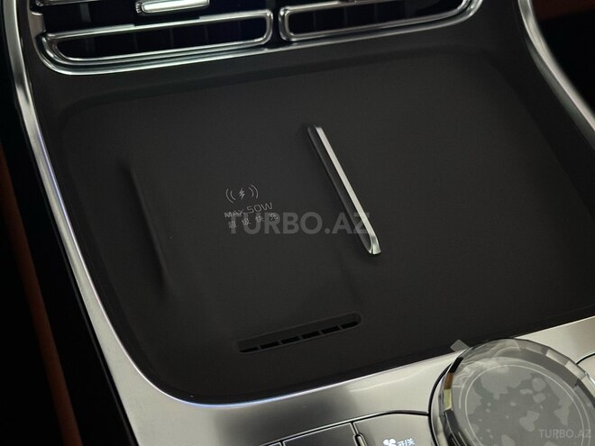 Geely Galaxy M9-25