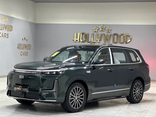 Geely Galaxy M9-6