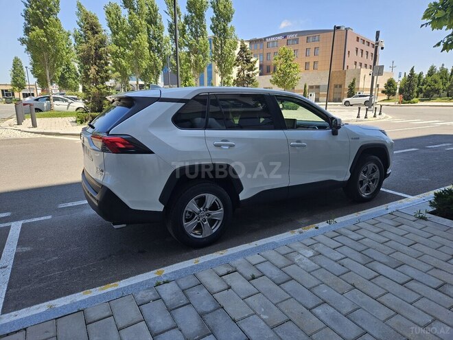 Toyota RAV4-7