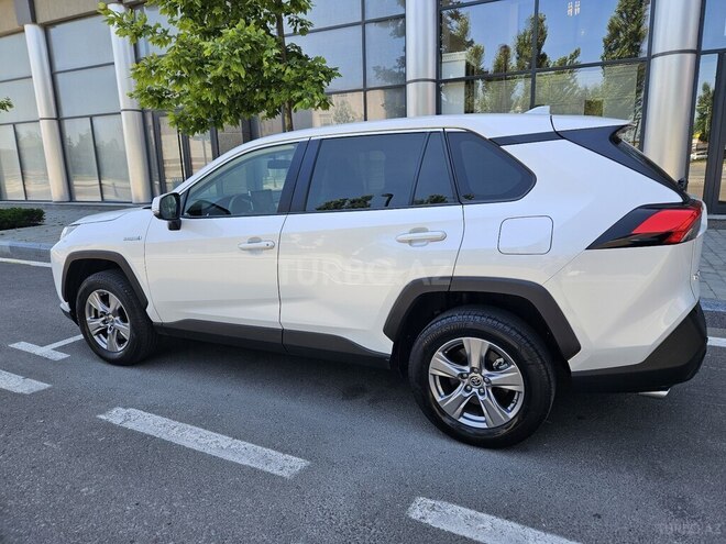 Toyota RAV4-12