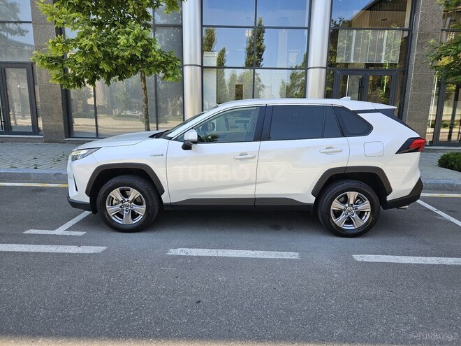 Toyota RAV4-14