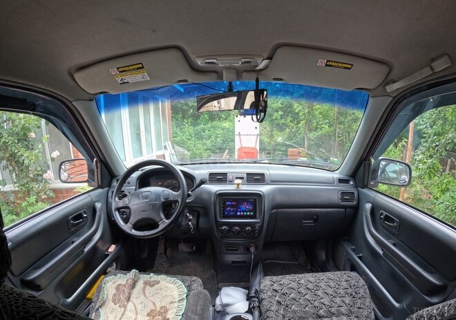 Honda CR-V-6