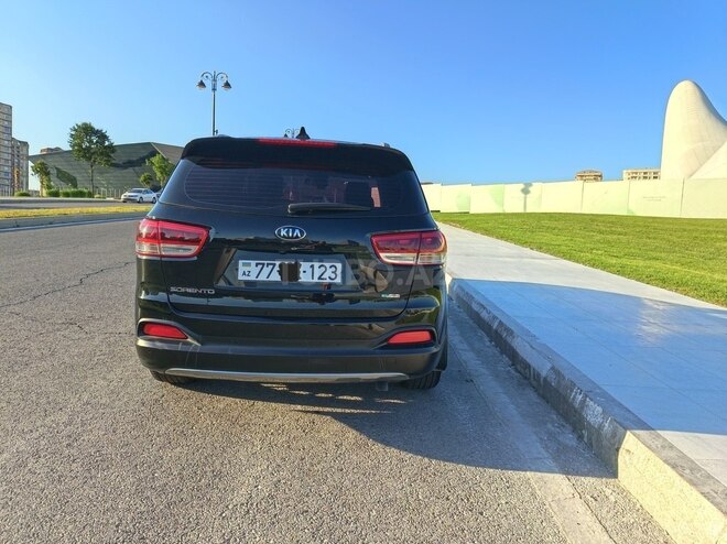 Kia Sorento-5