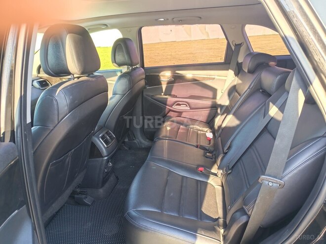 Kia Sorento-8