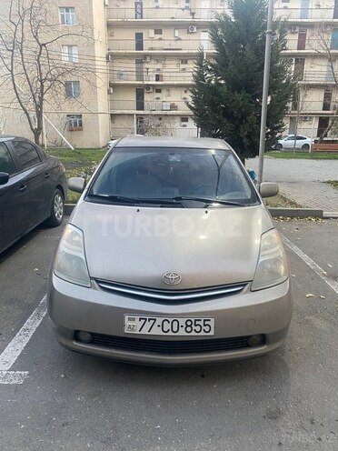 Toyota Prius-5