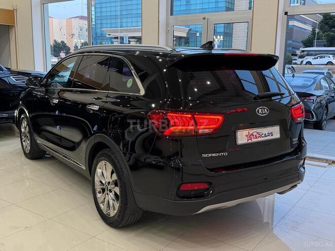 Kia Sorento-11