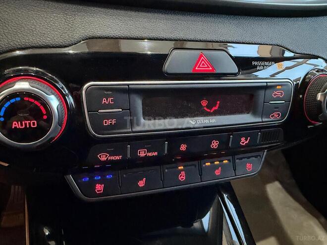 Kia Sorento-23