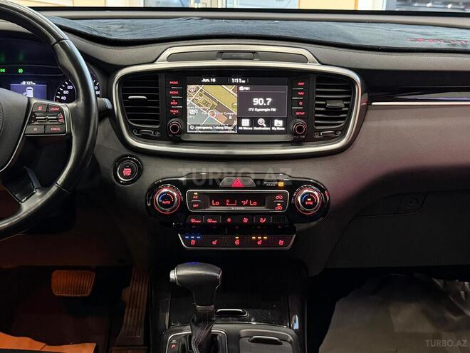 Kia Sorento-25