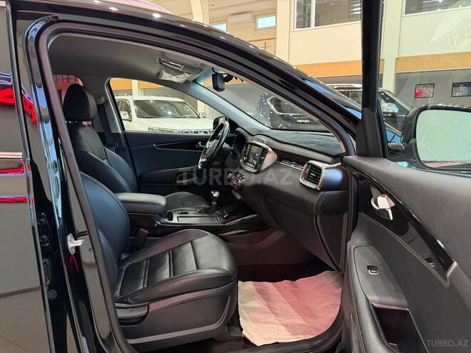 Kia Sorento-14