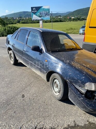 Daewoo Nexia-1