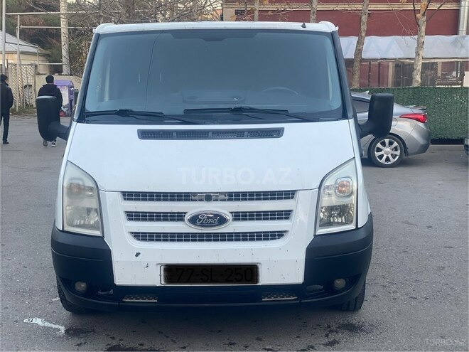 Ford Transit-1