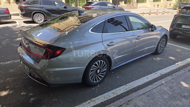 Hyundai Sonata-5