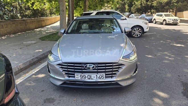 Hyundai Sonata-1