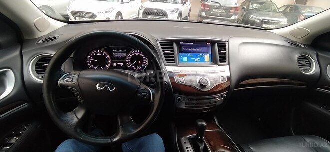 Infiniti JX35-9
