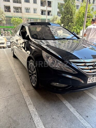 Hyundai Sonata-5