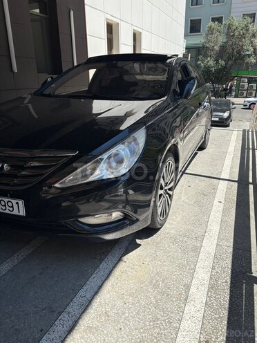 Hyundai Sonata-6